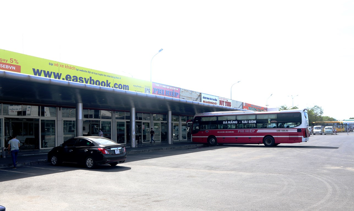 Đà Nẵng mở lại các tuyến vận tải hành khách: Sân bay, bến xe, ga tàu vắng lặng - 7