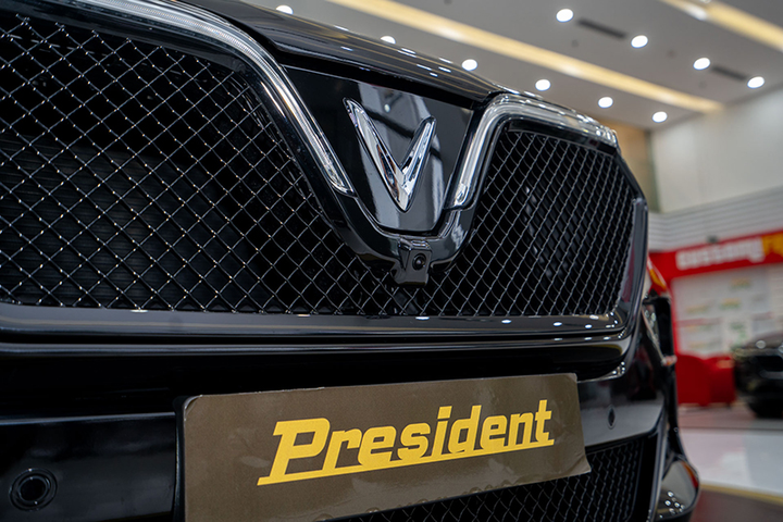 Cận cảnh VinFast President cực chất vừa ra mắt - 6