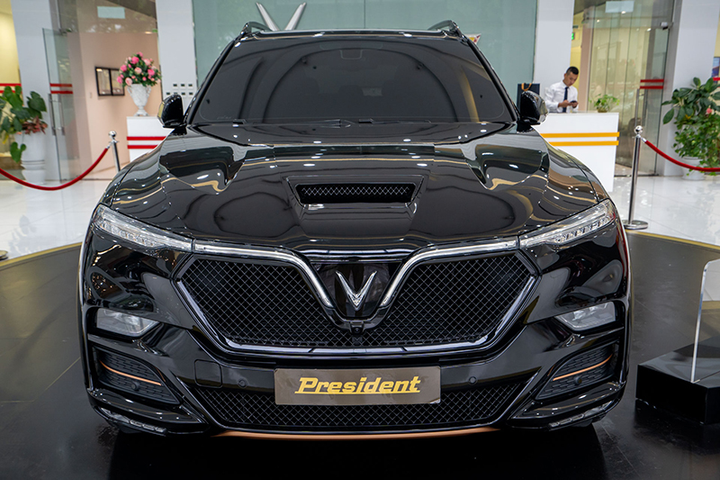 Cận cảnh VinFast President cực chất vừa ra mắt - 3