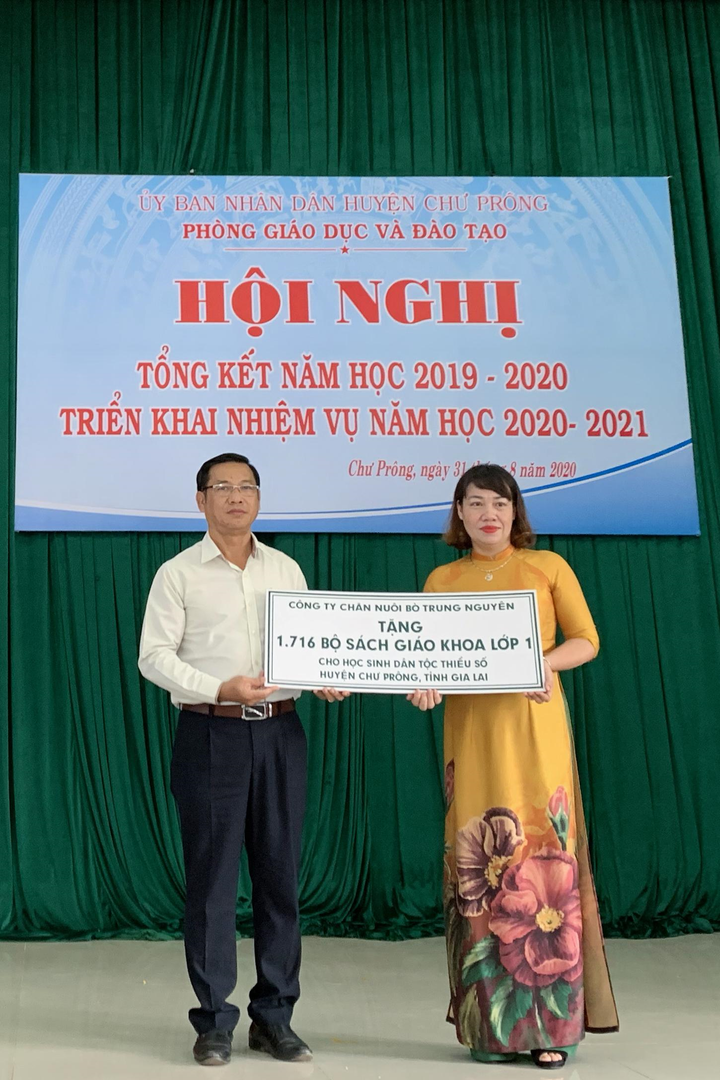 THADI tài trợ 1.716 bộ sách giáo khoa lớp 1 cho học sinh dân tộc thiểu số - 1