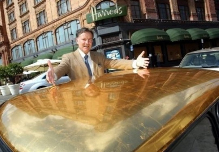 Số phận bí ẩn của Porsche Boxter mạ vàng đầu tiên trên thế giới - 3