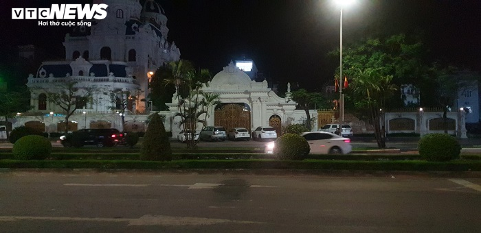 Tòa lâu đài hoành tráng của đại gia xăng dầu vừa bị bắt ở Hải Phòng - 4