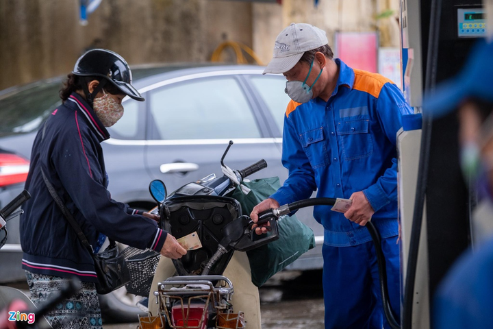 Giá dầu sắp có đợt lao dốc mới? - 3