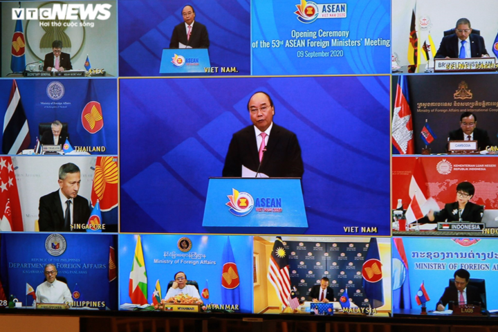 Thủ tướng: ASEAN kiên định nguyên tắc thượng tôn pháp luật ở Biển Đông - 1