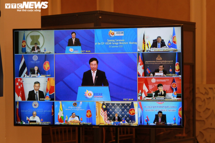 Thủ tướng: ASEAN kiên định nguyên tắc thượng tôn pháp luật ở Biển Đông - 2