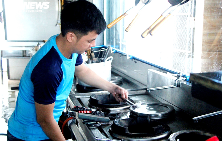 Hàng quán ở Đà Nẵng chuẩn bị đón khách trở lại - 3