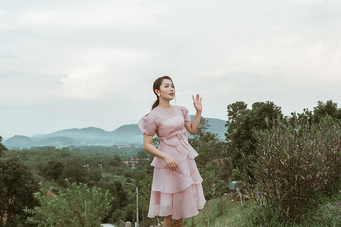 Ca sĩ Nguyễn Ngọc Anh công khai bố của con gái thứ hai trong MV mới - 4