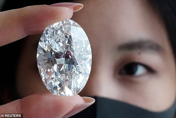 Viên kim cương hoàn mỹ, hiếm nhất thế giới sắp được bán đấu giá - 1