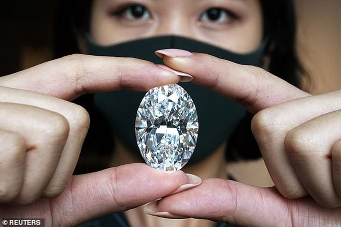 Viên kim cương hoàn mỹ, hiếm nhất thế giới sắp được bán đấu giá - 3