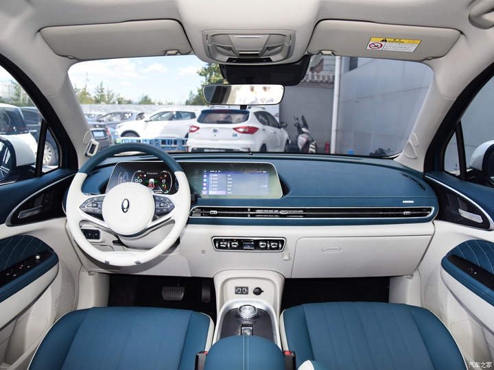 Mẫu xe điện mới toanh, phong cách Porsche mini của Trung Quốc - 3