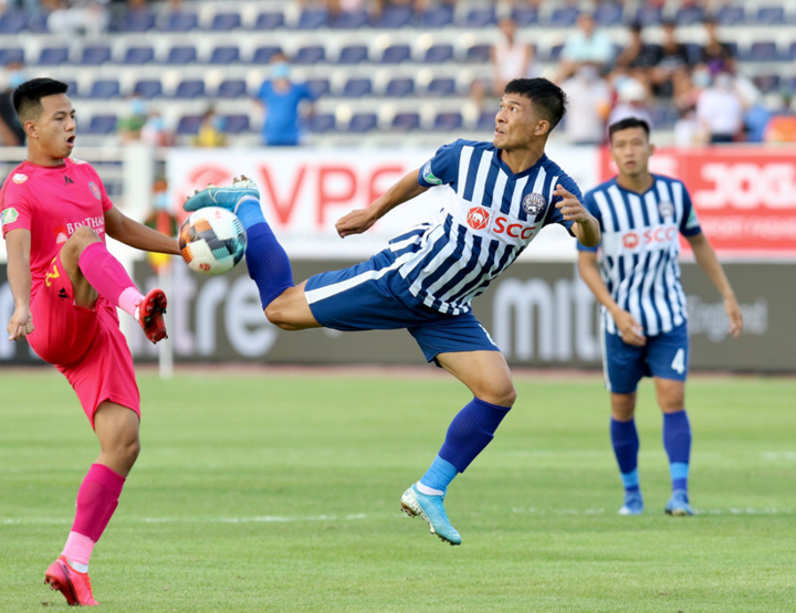 Bà Rịa - Vũng Tàu vs CLB TP.HCM: Khác biệt ở Công Phượng - 1