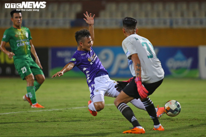 Quang Hải lập cú đúp, chấm dứt 11 tháng không ghi bàn - 6