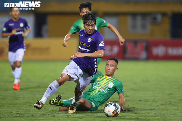 Quang Hải lập cú đúp, chấm dứt 11 tháng không ghi bàn - 10