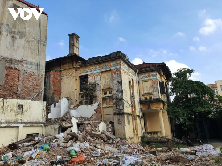 Căn biệt thự trạm phát sóng bản Tuyên ngôn độc lập bị phá bỏ - 1