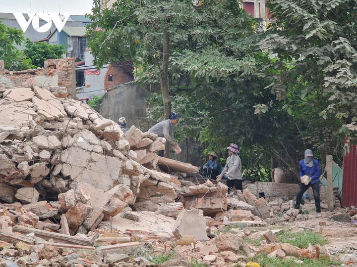 Căn biệt thự trạm phát sóng bản Tuyên ngôn độc lập bị phá bỏ - 11