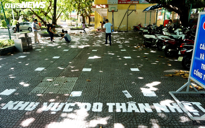 Các trường ở Đà Nẵng chuẩn bị đón học sinh đi học trở lại thế nào? - 10