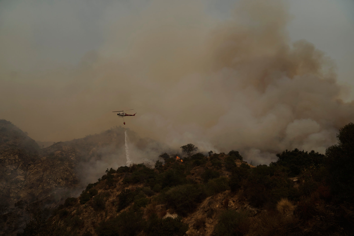 Khói lửa nước Mỹ chưa tắt - 2