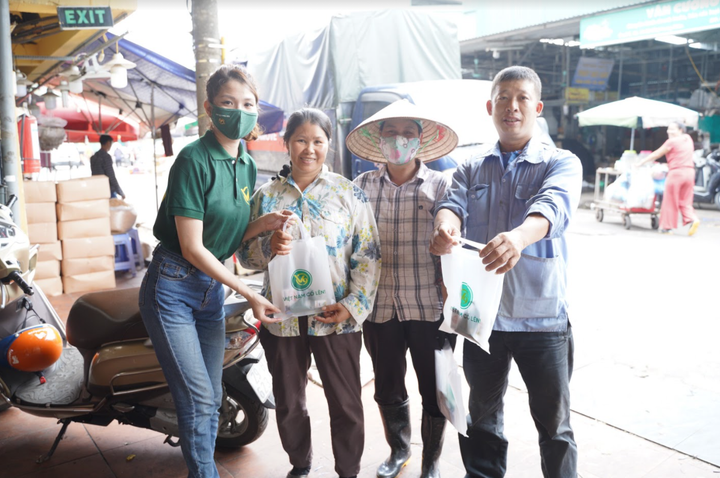 'Cách ly không cách lòng' - Chung sức cùng y bác sĩ Đà Nẵng - 5