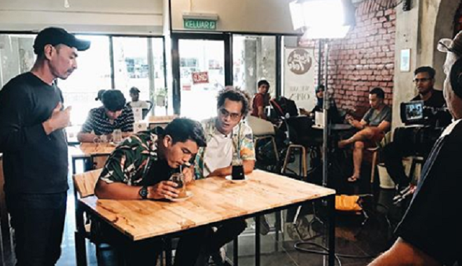 Món cà phê úp ngược đang khiến giới trẻ 'phát cuồng' có gì lạ? - 3