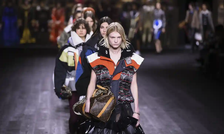 Lễ hội thời trang Thu-Đông lớn nhất mùa dịch COVID-19 được phát trên TikTok - 1