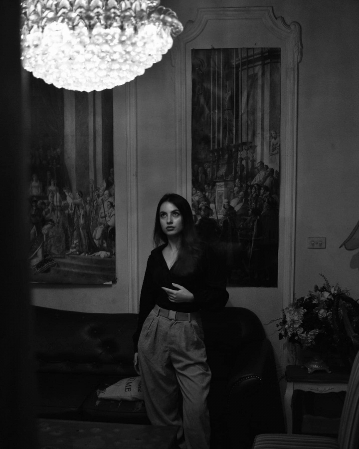 Ngắm gương mặt xinh như búp bê của cô giáo Tây trong lễ khai giảng ở Việt Nam - 8