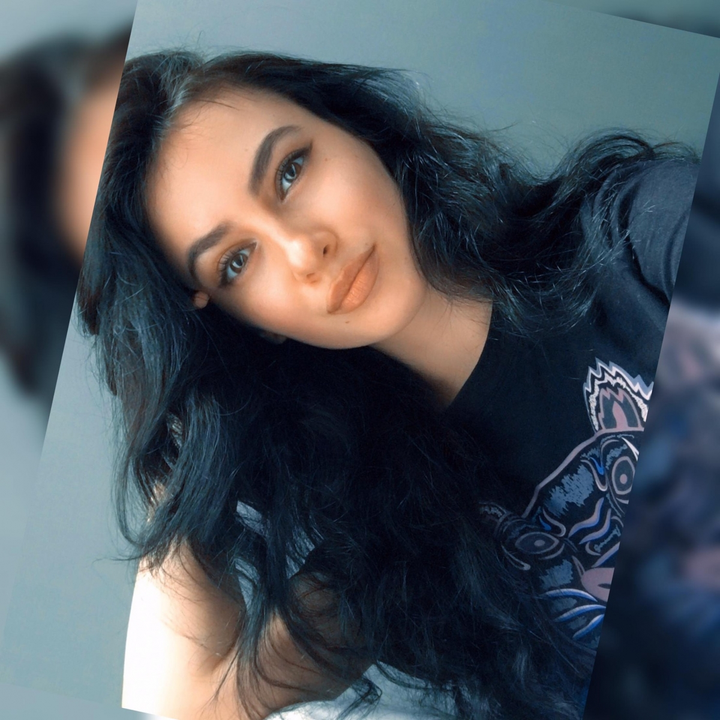 Ngắm gương mặt xinh như búp bê của cô giáo Tây trong lễ khai giảng ở Việt Nam - 4