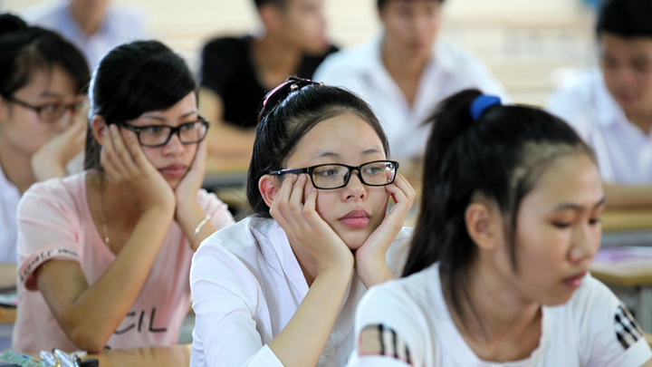 Điểm thi cao, thí sinh hoang mang chọn ngành trước ngày điều chỉnh nguyện vọng - 1