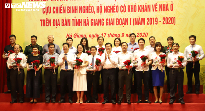 Hà Giang hoàn thành xây dựng hàng nghìn nhà cho gia đình chính sách, người nghèo - 11