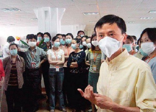 Bán lẻ của Trung Quốc 'ngược dòng' ngoạn mục trong đại dịch nhờ đâu? - 1