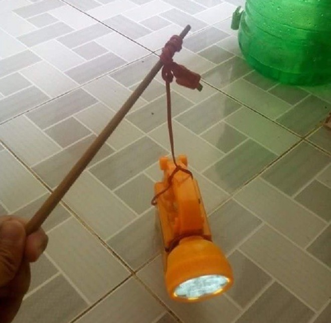 Bật cười trước muôn kiểu đèn trung thu tự chế của các 'thánh lầy' - 5