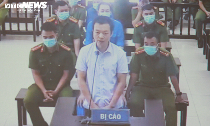 Hình ảnh giám đốc trung tâm đấu giá đất ở Thái Bình cùng vợ Đường 'Nhuệ' hầu tòa - 5