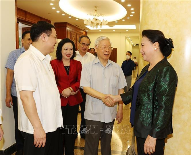 Tổng Bí thư, Chủ tịch nước chủ trì buổi làm việc với Thường vụ Thành ủy Hà Nội - 4