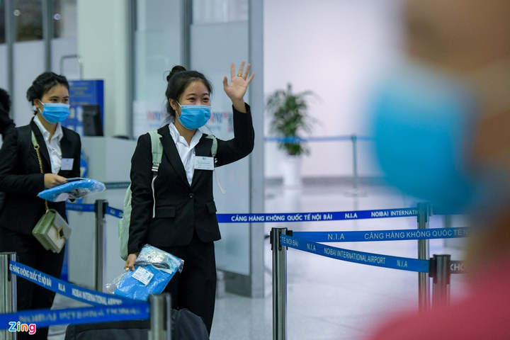 Chuyến bay thương mại quốc tế đầu tiên trở lại sau dịch COVID-19 - 8