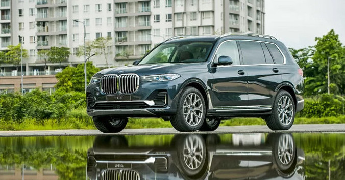 Chạy đua doanh số cuối năm, các hãng xe tiếp tục giảm giá 'khủng' - 1