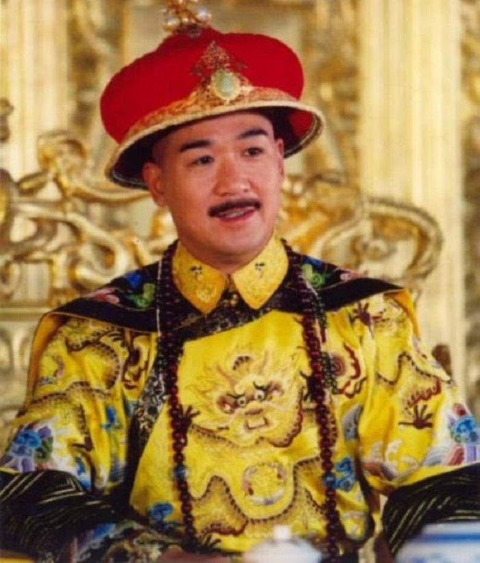 Trương Quốc Lập đóng vai Càn Long trong phim 