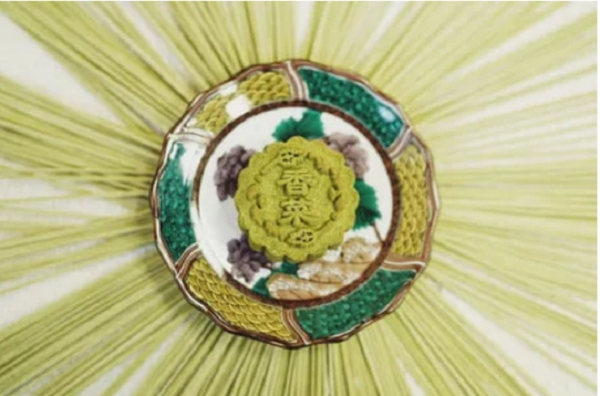 Kỳ dị bánh trung thu rau mùi giá hơn nửa triệu đồng/hộp - 3