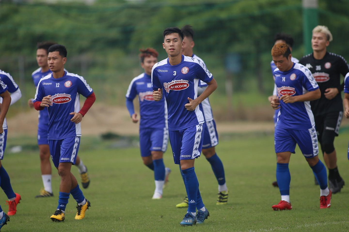 CLB TP.HCM ra mắt 3 bản hợp đồng mới trước ngày V-League trở lại - 5
