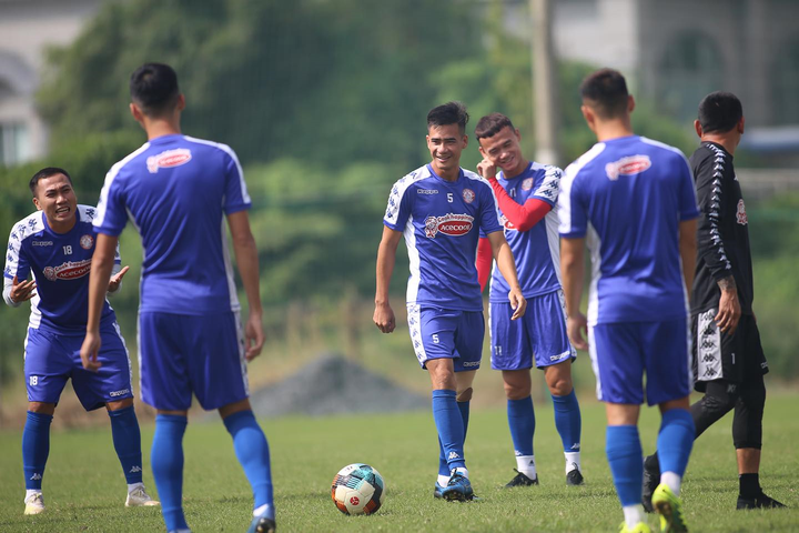 CLB TP.HCM ra mắt 3 bản hợp đồng mới trước ngày V-League trở lại - 6