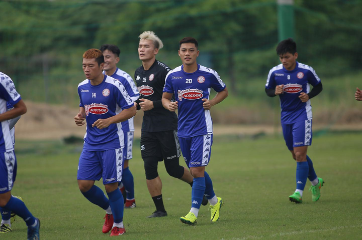 CLB TP.HCM ra mắt 3 bản hợp đồng mới trước ngày V-League trở lại - 4