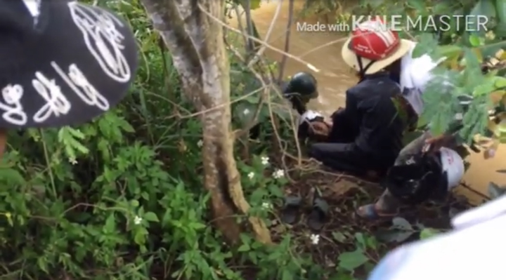 Làm rõ nguyên nhân 2 học sinh chết tại khe suối ở Đắk Lắk - 1