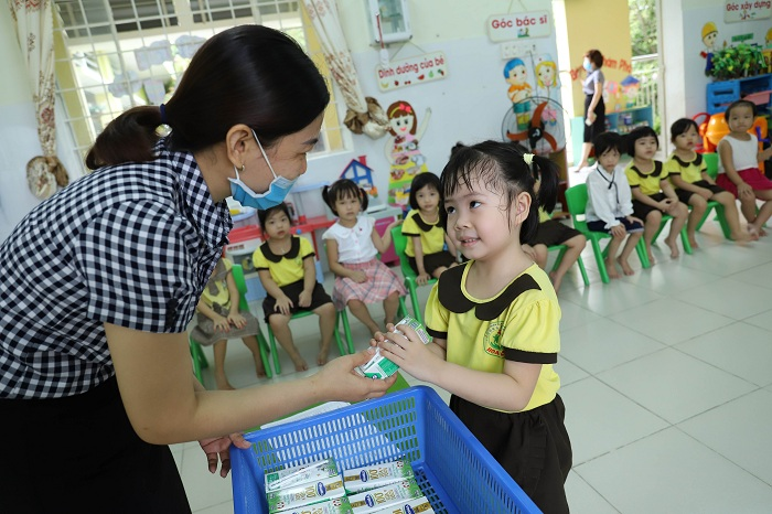 Sữa học đường giảm bớt gánh lo cho phụ huynh giữa mùa COVID-19 - 2