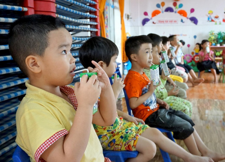 Sữa học đường giảm bớt gánh lo cho phụ huynh giữa mùa COVID-19 - 3
