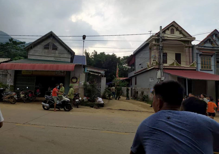 Xô xát khi hút thuốc lào, người đàn ông tâm thần thiệt mạng - 1