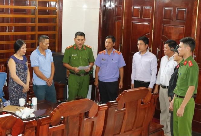 Đường dây đánh bạc nghìn tỷ đồng lập cả 'trung tâm tư vấn' để hướng dẫn con bạc - 1