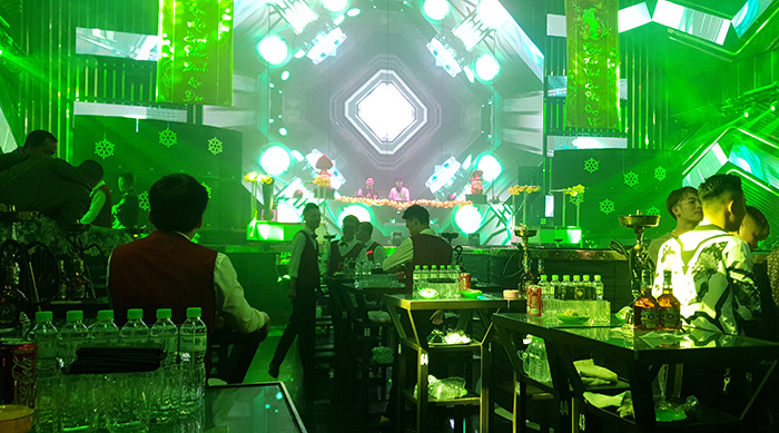 Những trường hợp nào ở Hải Phòng không được sử dụng karaoke, bar, vũ trường? - 1