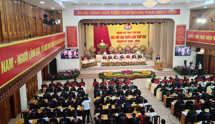 Ông Trần Quốc Vượng: 'Đưa chỉ số hạnh phúc vào báo cáo là đặc sắc của Yên Bái' - 3