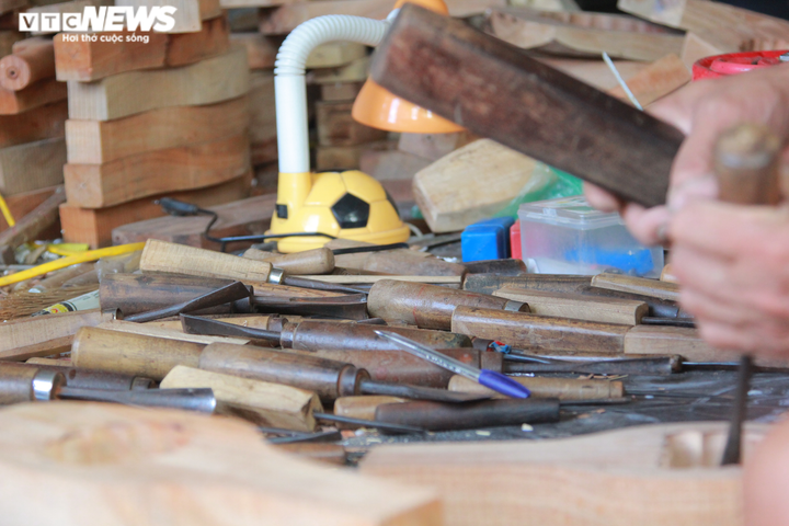 Nghệ nhân duy nhất của làng mộc đau đáu giữ nghề đục khuôn bánh trung thu - 8