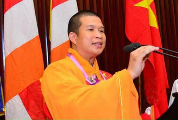 Sư trụ trì ở Vĩnh Long bị tố lừa đảo hơn 22 tỷ đồng bị cho hoàn tục - 1