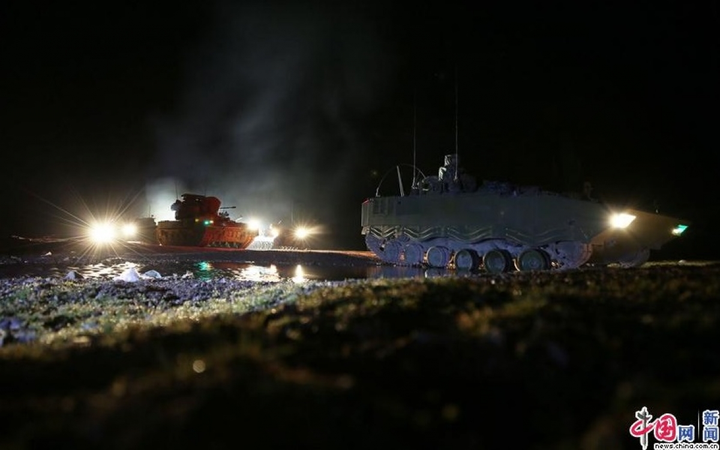 Trung Quốc tập trận bắn đạn thật ở Tây Tạng - 2