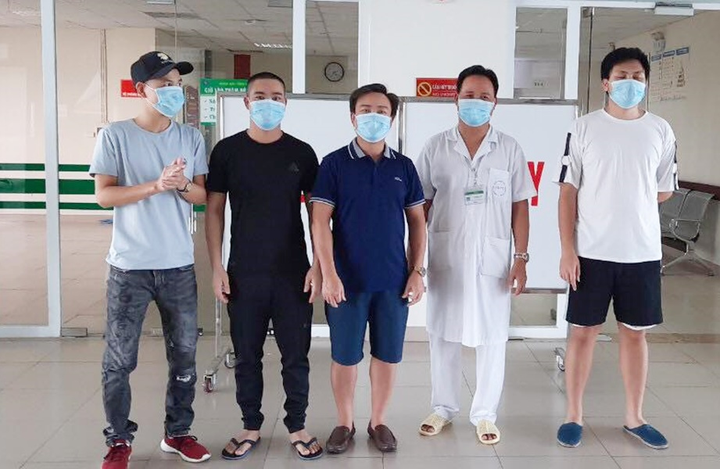 Thêm 6 bệnh nhân khỏi bệnh, Việt Nam còn hơn 70 ca COVID-19 đang điều trị - 1